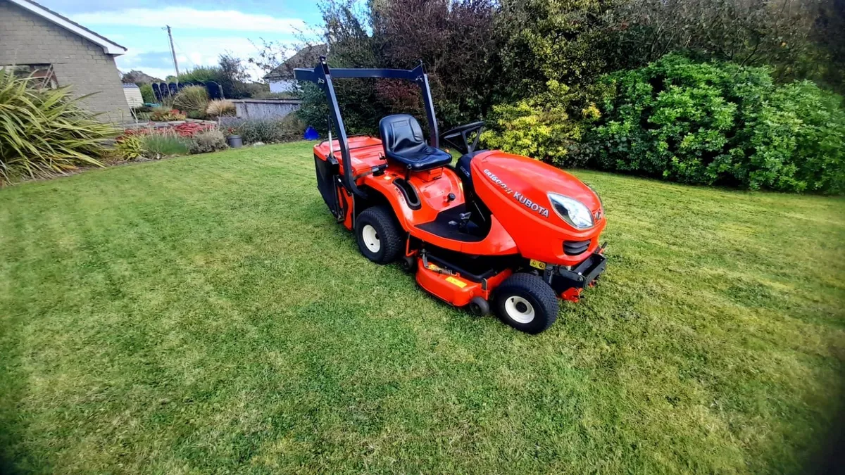 Kubota Ride on Lawn mower - Image 3