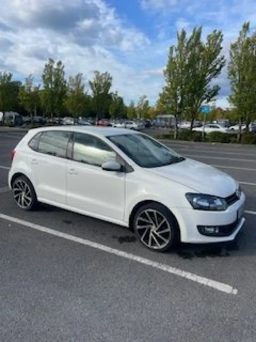 Volkswagen Polo 2011 - Image 1