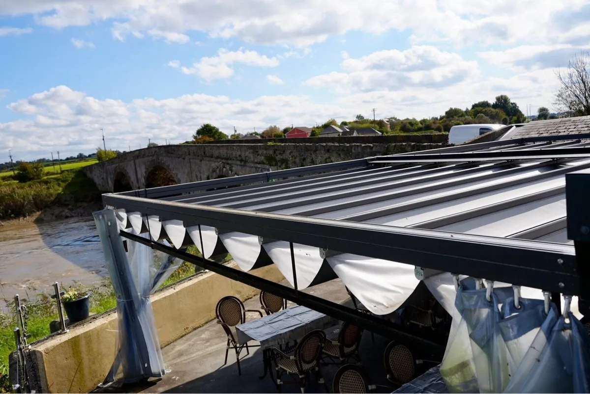Pergola (Awning) with retractable roof and sides - Image 4
