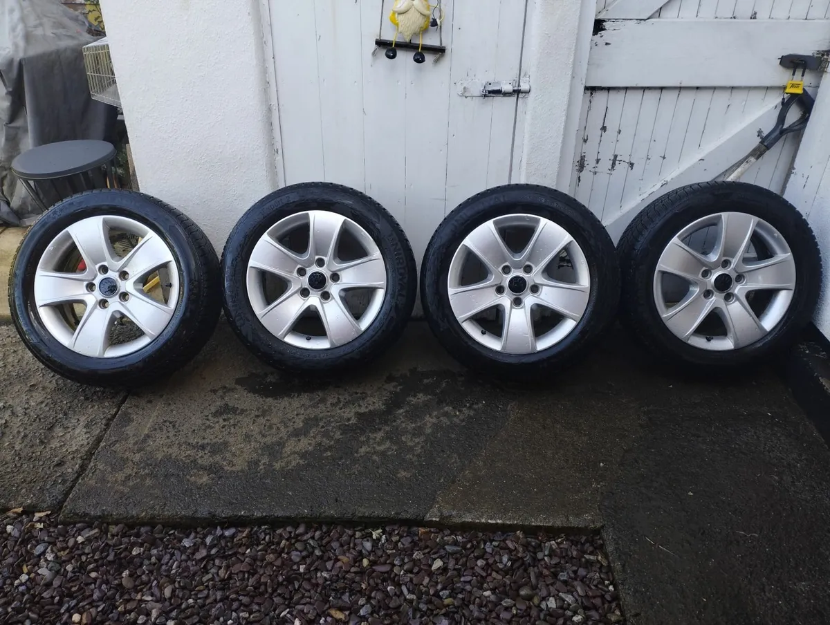 16 inch alloys with great tyres. - Image 1