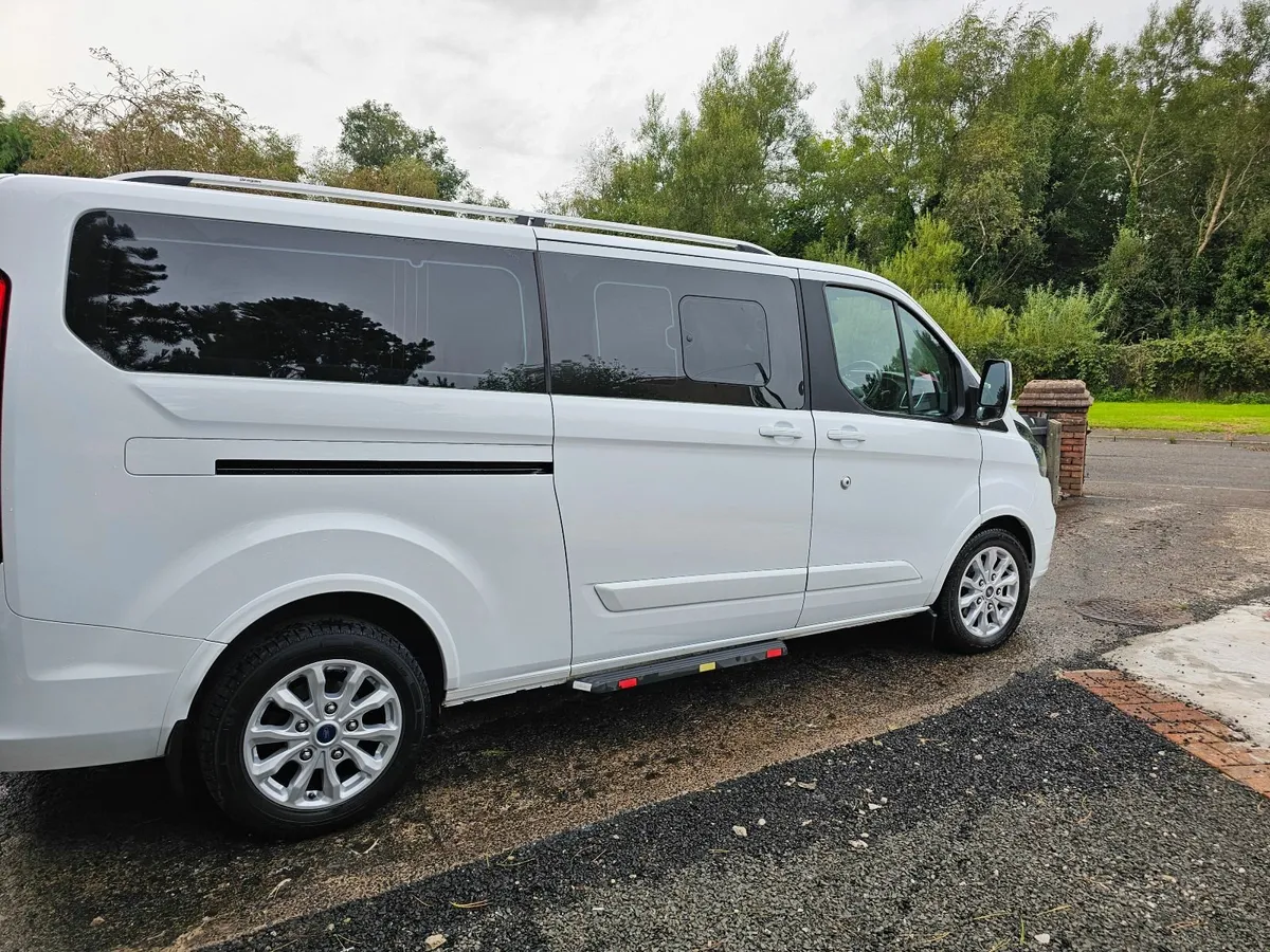 2023 FORD TOURNEO CUSTOM 9 SEAT MINICAB NO VAT - Image 2