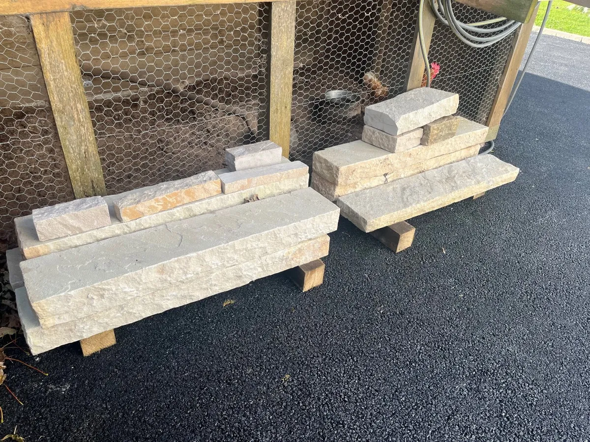 7 sandstone curbs one meter long