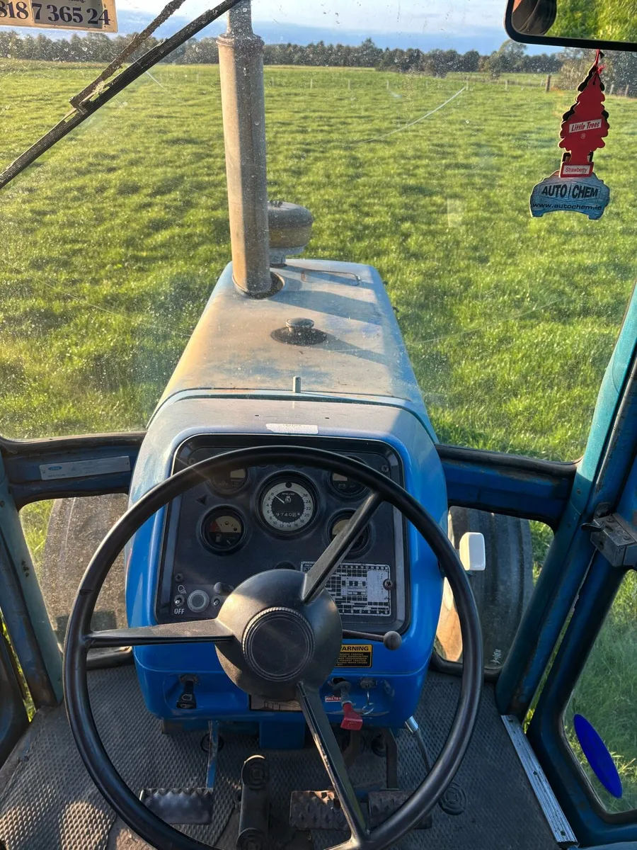 Ford 7700 - Image 2