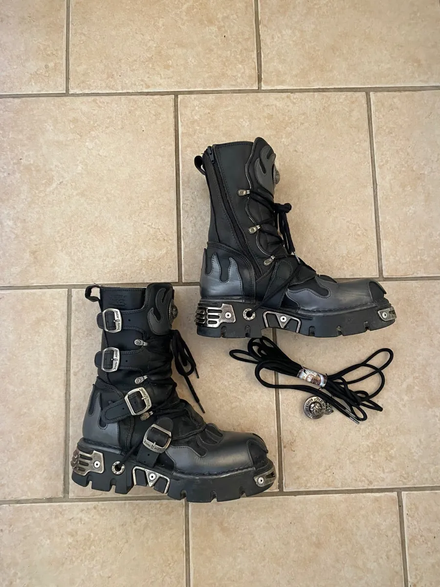 New Rock Metallic Boots Size 7.5 - Image 1