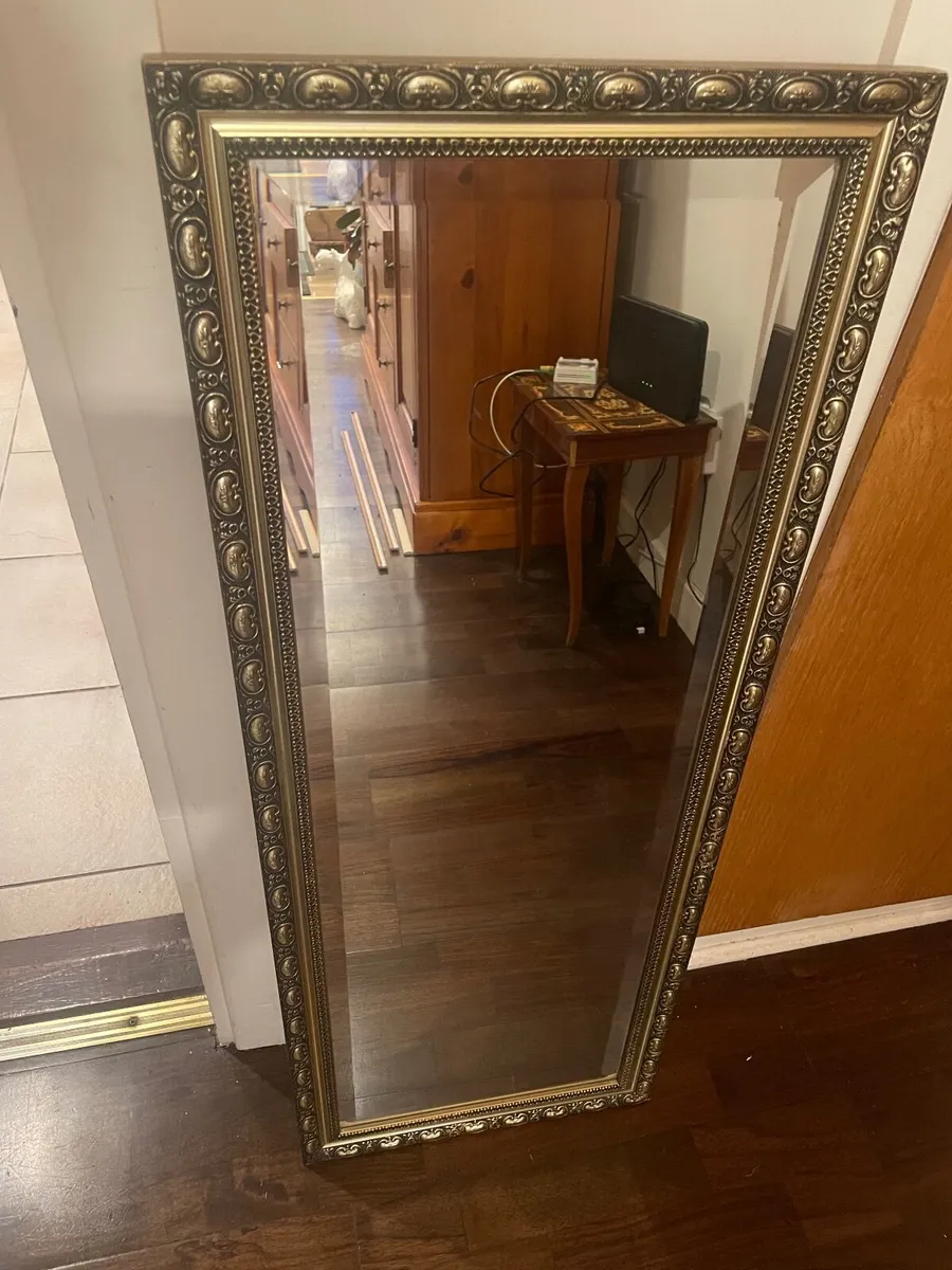LONG VINTAGE MIRROR