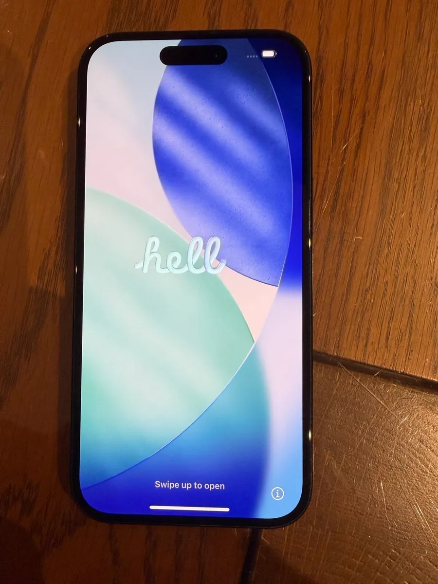 I phone 15 256G - Image 1