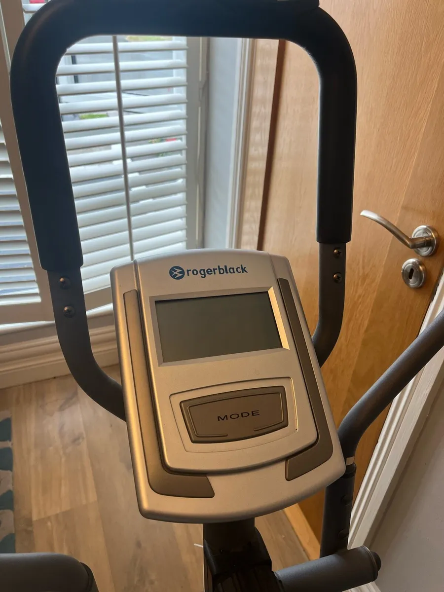 Cross trainer - Image 2