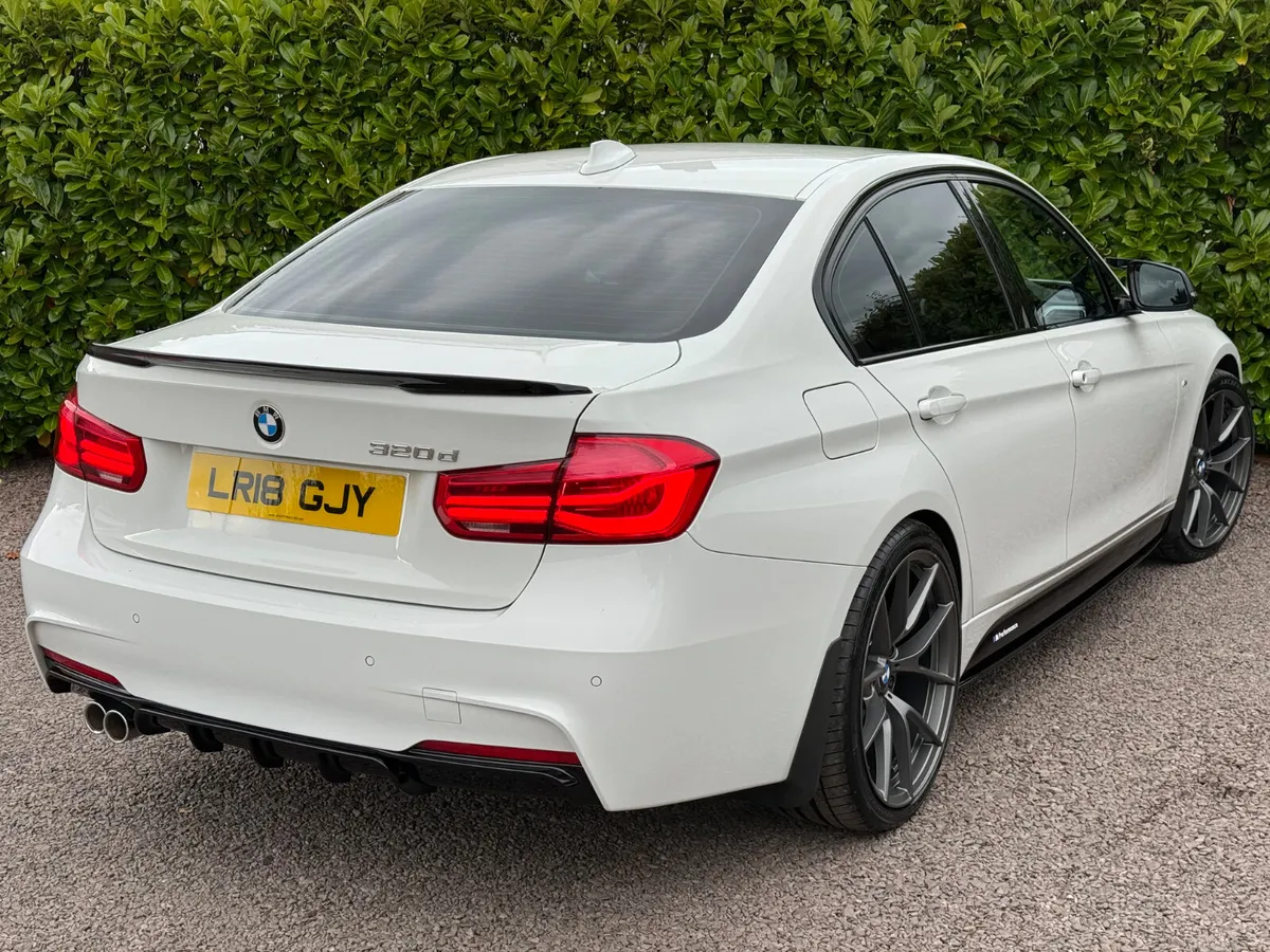 2018 BMW 320D Auto M-Sport **Fully loaded** - Image 4