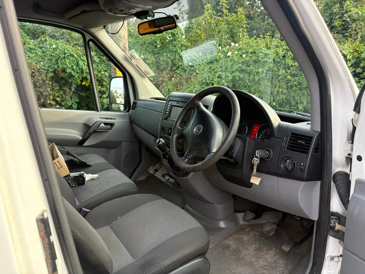 Volkswagen crafter - Image 3