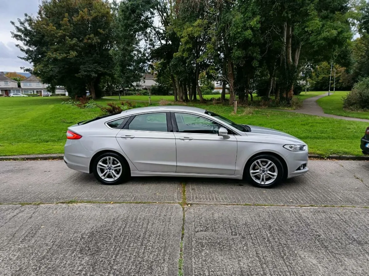 Car - Image 2