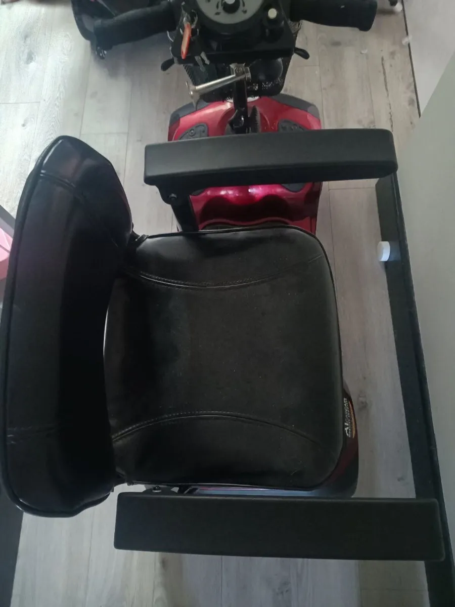 Large Mobility Scooter - Image 4