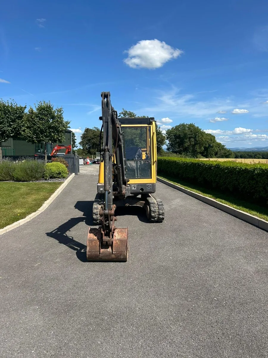 Volvo mini digger - Image 2