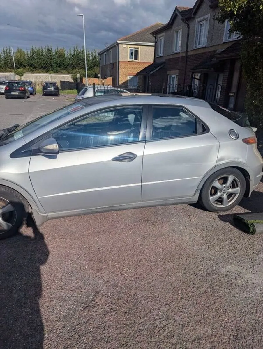 2007 Honda Civic - Image 2