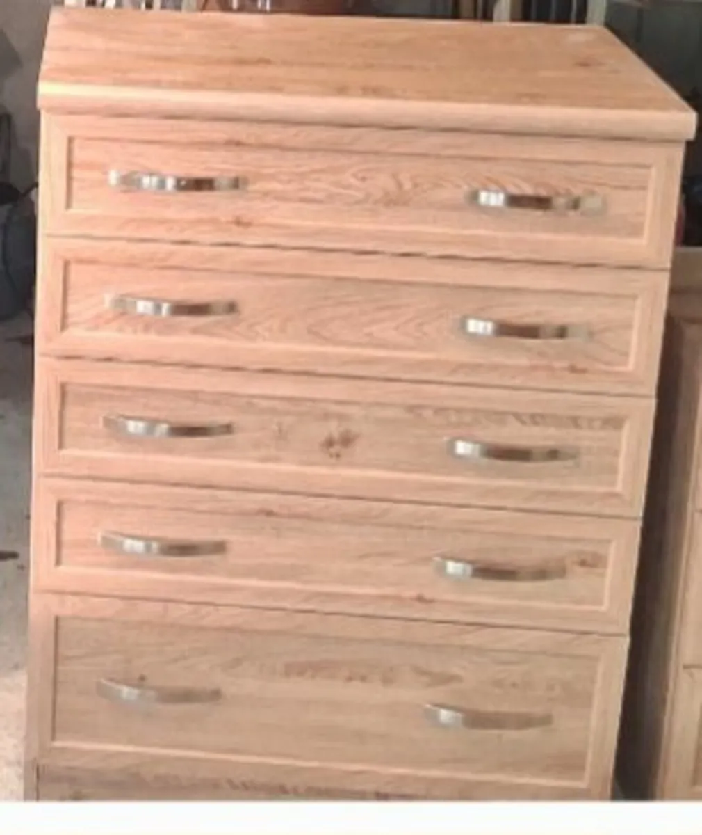 Bedroom furniture - Image 1