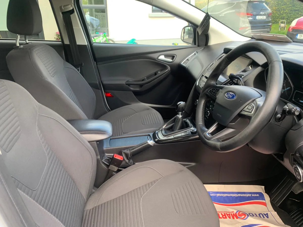 Ford Focus 2016 1.5 diesel - Image 4