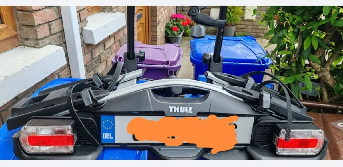 Tow bar mounted bike rack - Image 1