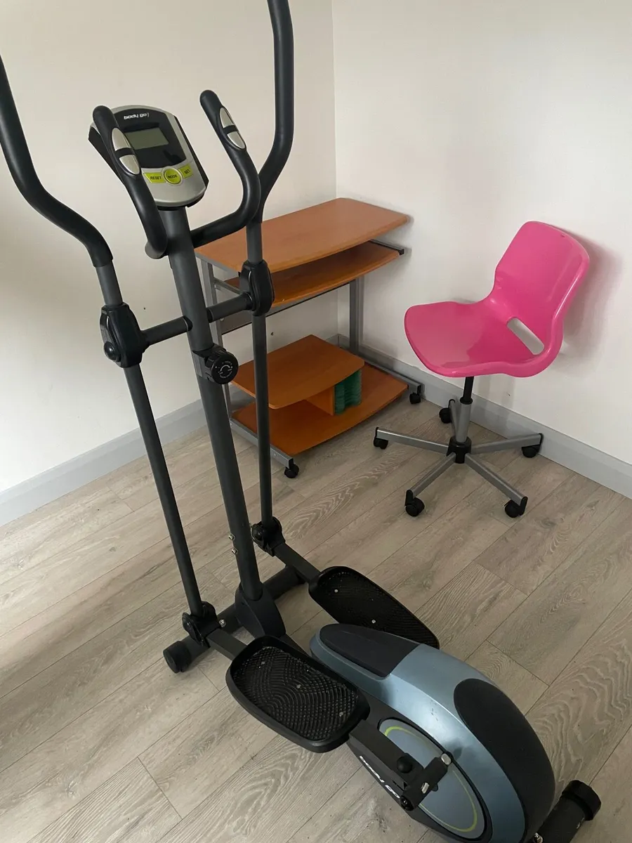 Elliptical machine - Image 1