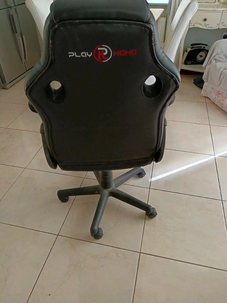 Gaming chair - Image 3