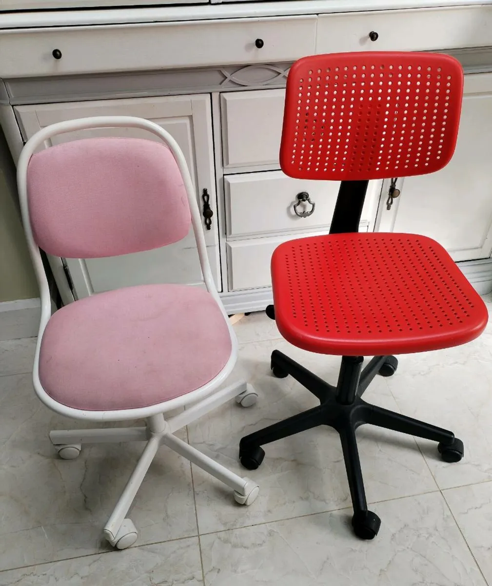 Kids chairs - Image 1