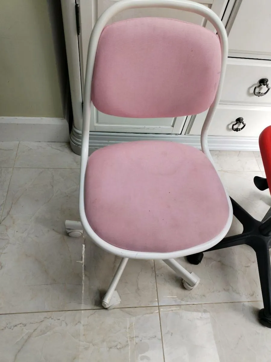 Kids chairs - Image 2