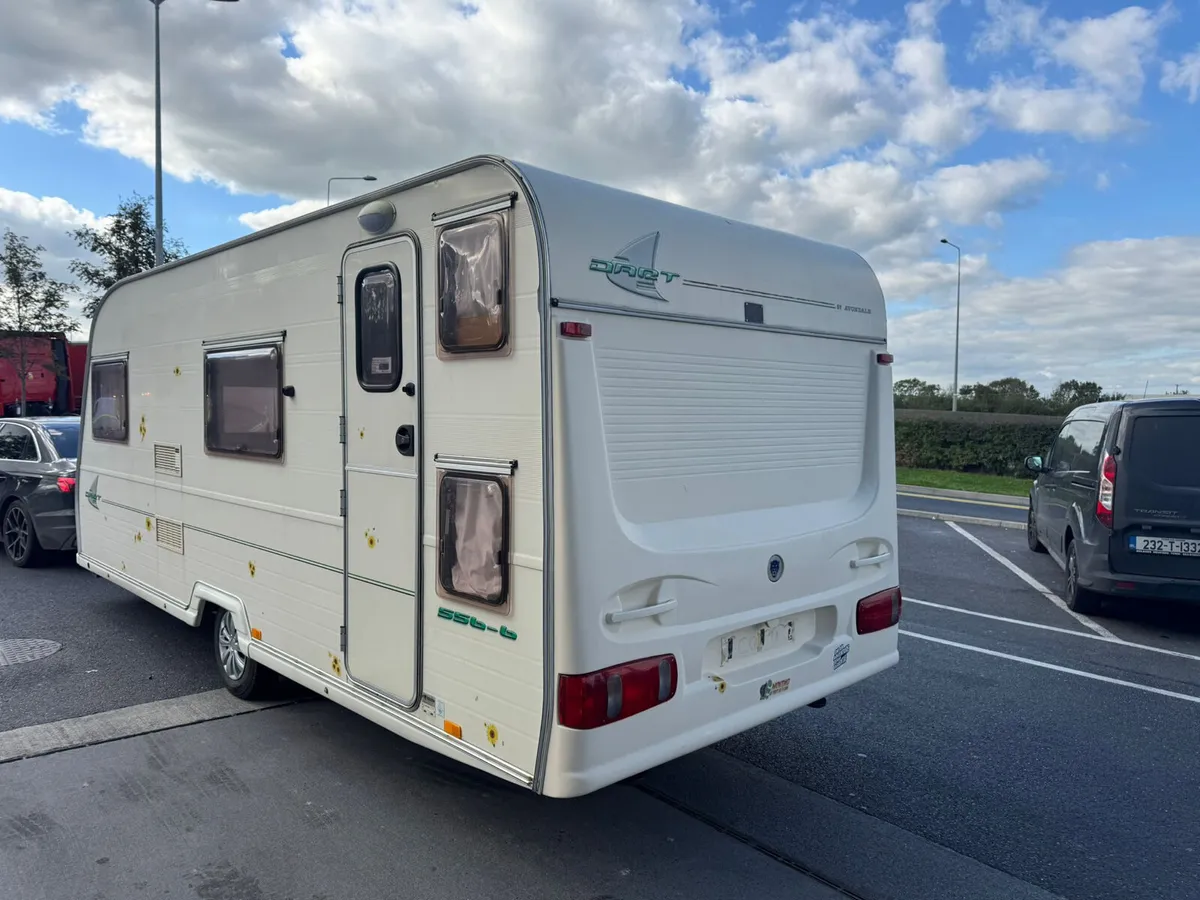 Avondale 6 Berth MINT Fixed Bunkbed Caravan - Image 3