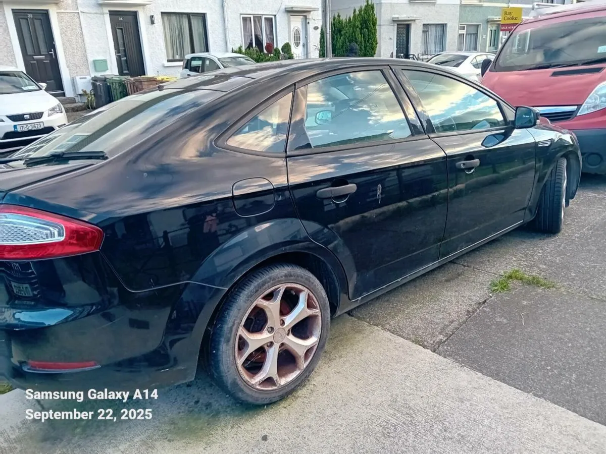 Car - Image 4