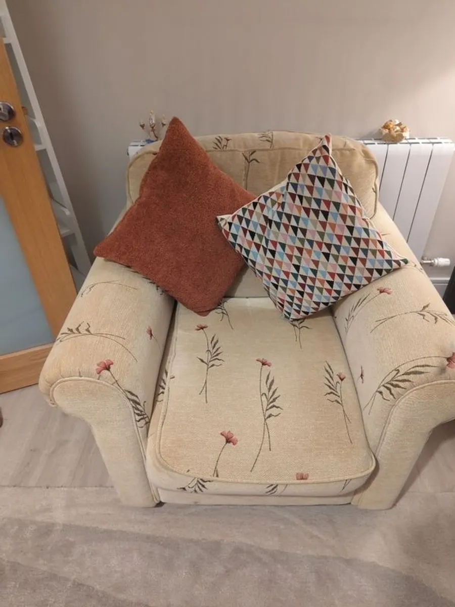 Large 2 seater  plus armchair - Image 2