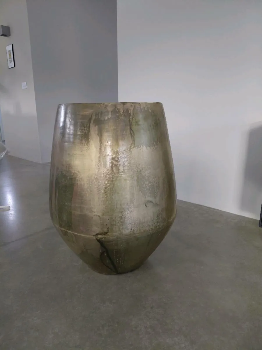 Designer Indoor Brass Plant Pot - Image 1