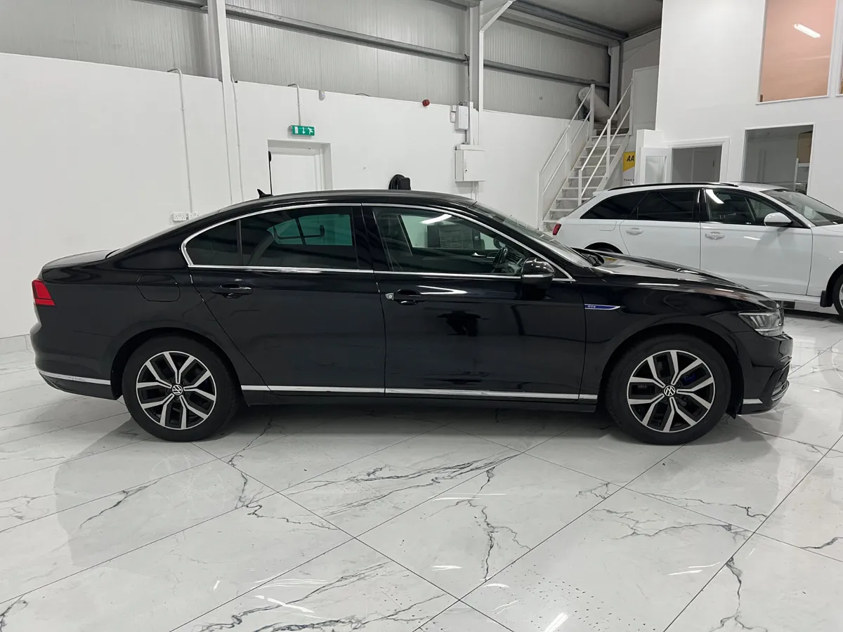 Volkswagen Passat GTE DSG AUTOMATIC 2021 (212 REG) - Image 2