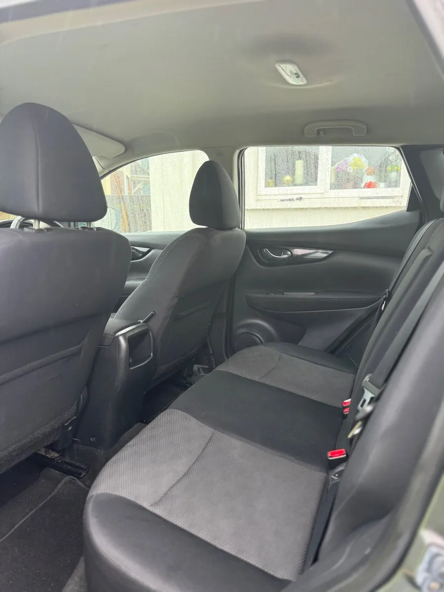 Nissan Qashqai 2014 - TAX 04/26  - Diesel - Image 2