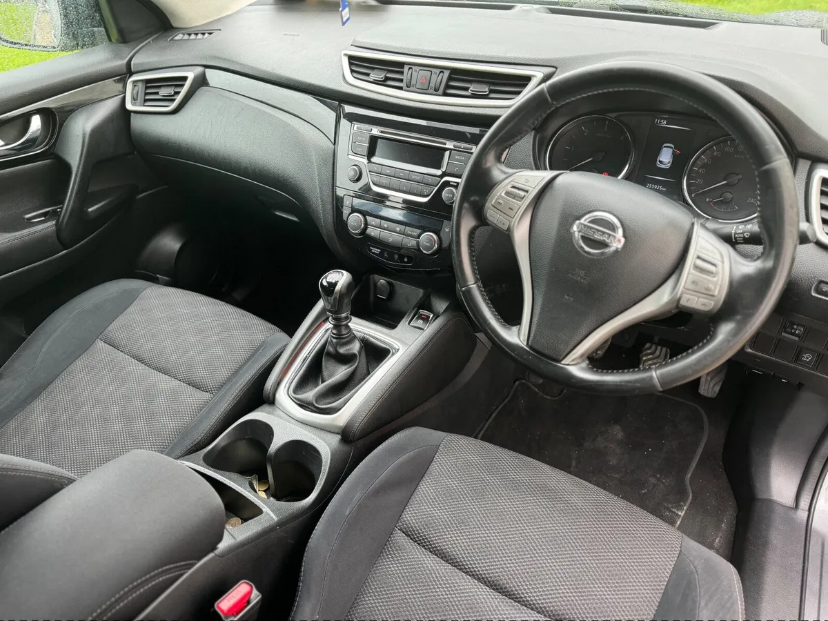 Nissan Qashqai 2014 - TAX 04/26  - Diesel - Image 3