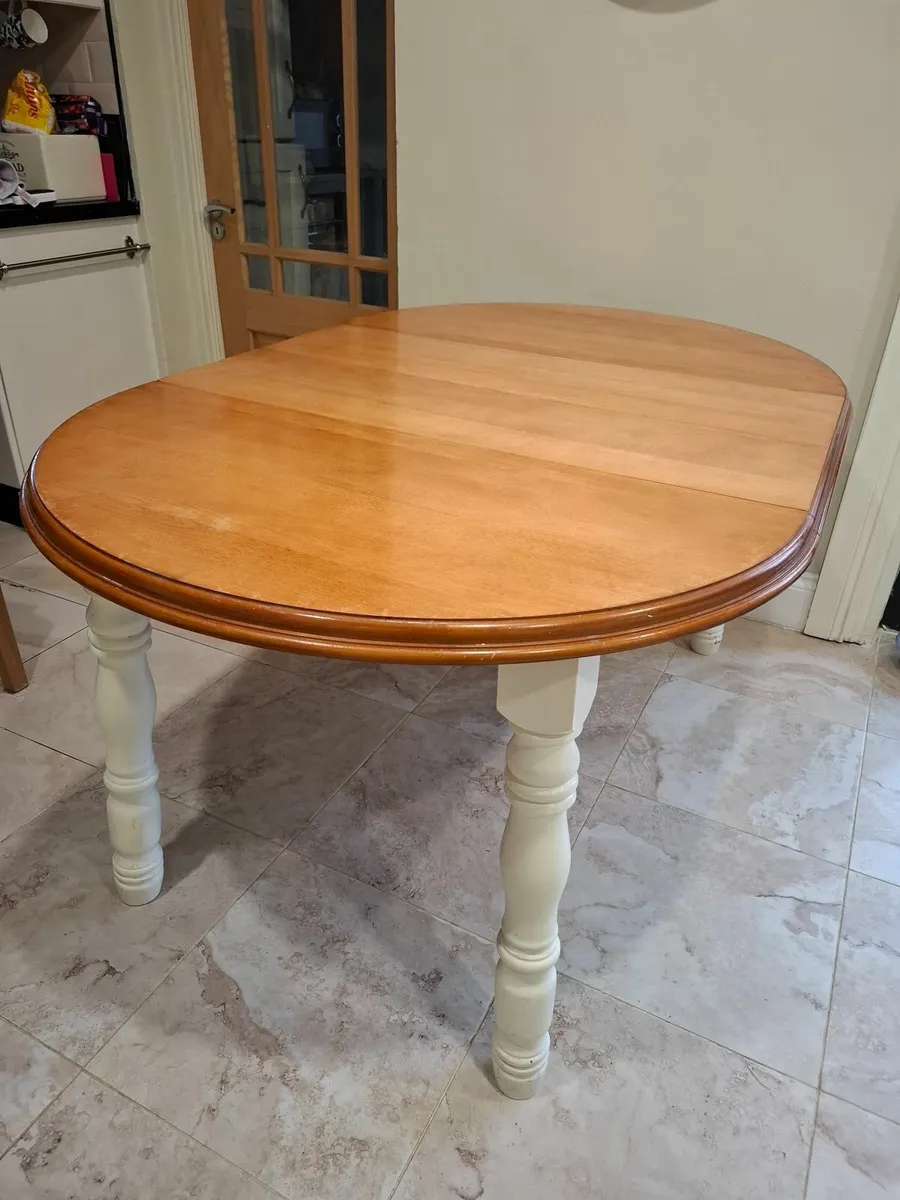 KITCHEN TABLE - Image 3