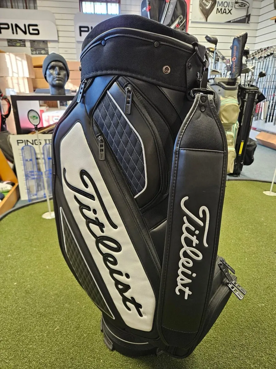 Titleist Staff Bag - Image 1