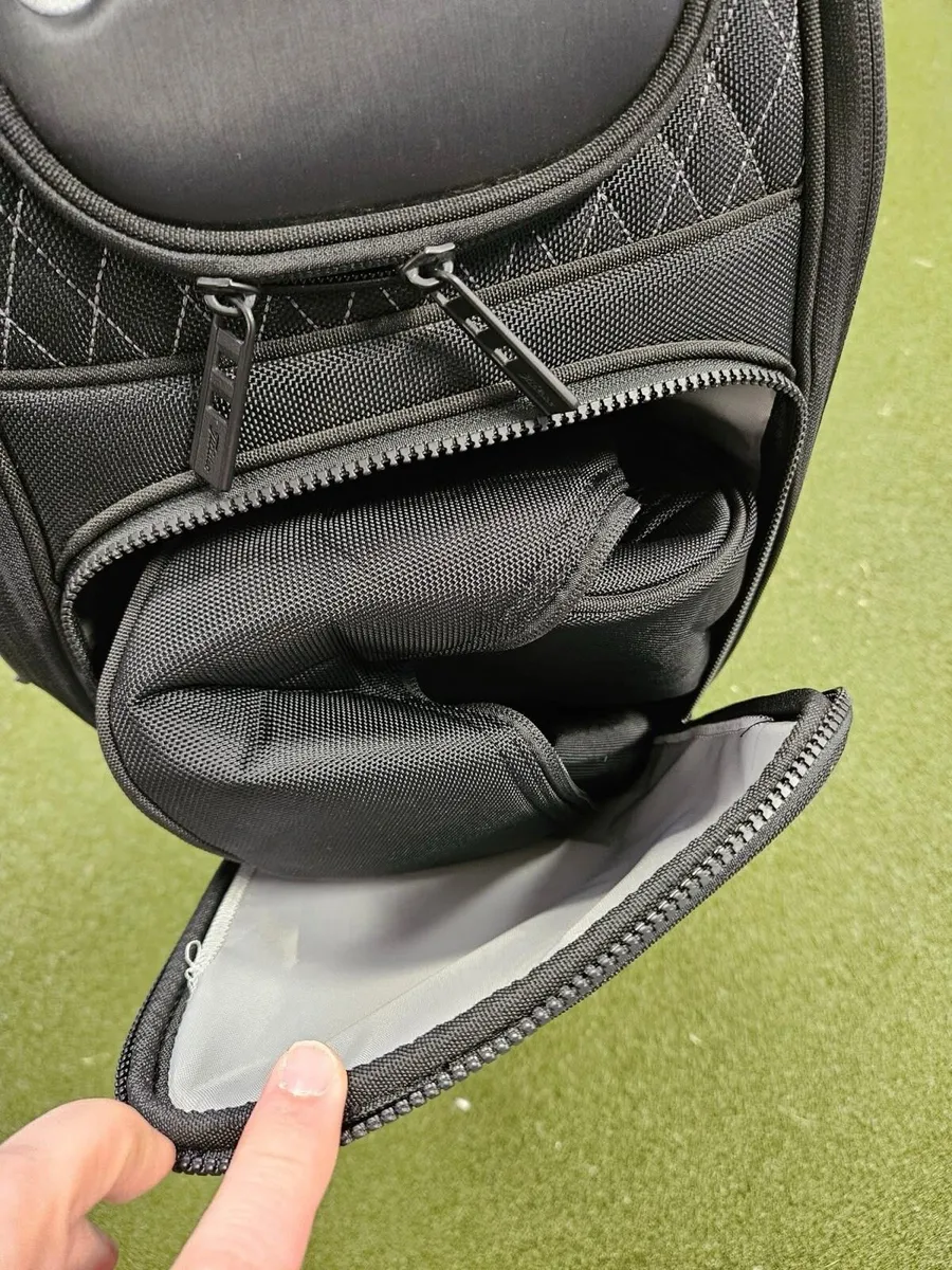 Titleist Staff Bag - Image 4