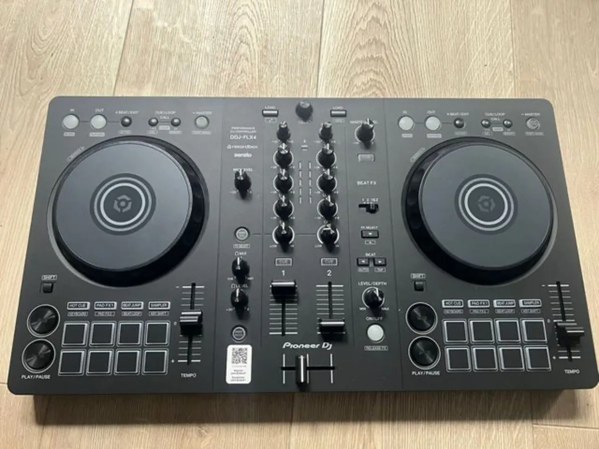 Pioneer DDJ-FLX4 - Image 2