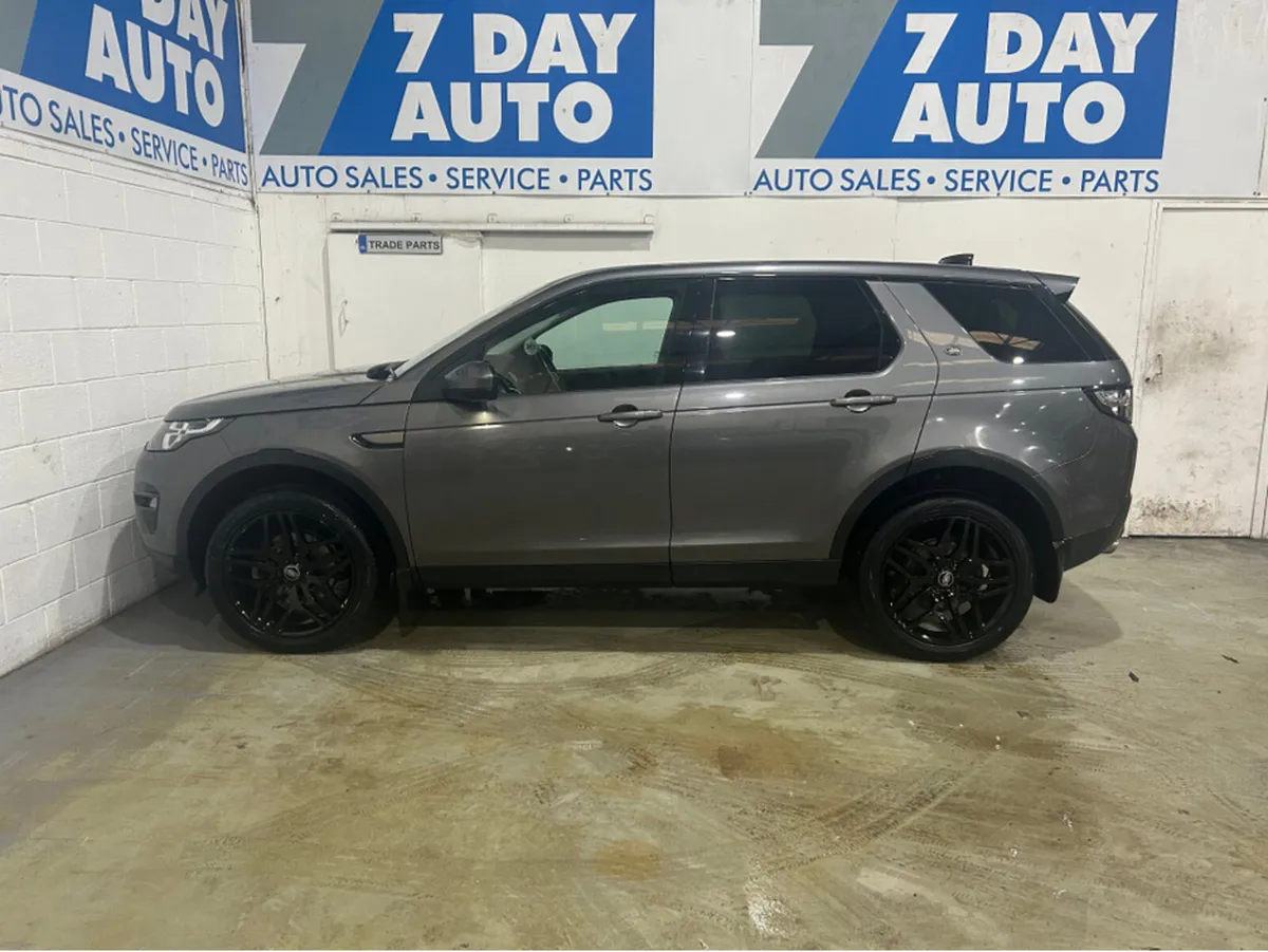 Land Rover Discovery Sport 7 SEAT AUTO 2.0 TD4 SE - Image 4