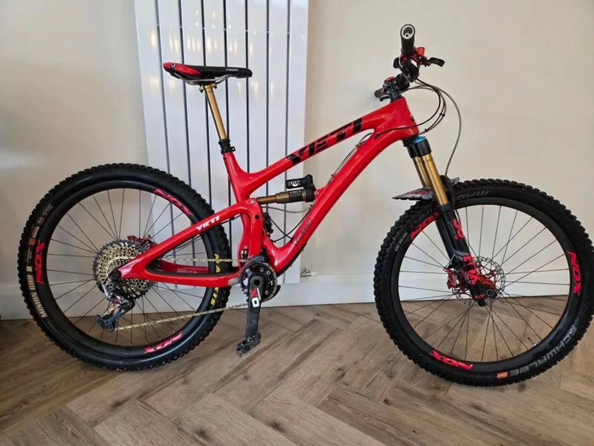 Yeti SB6c Medium - Image 1