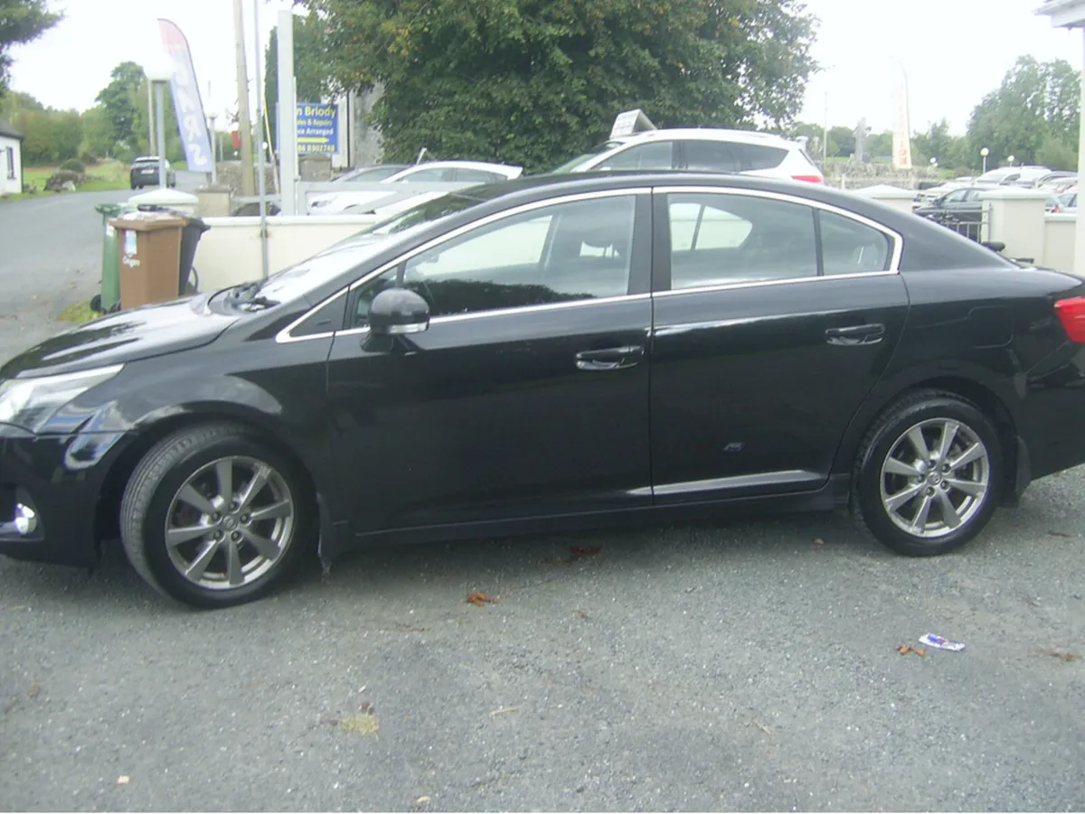 Toyota Avensis 2.0 D-4D AURA 4DR - Image 3
