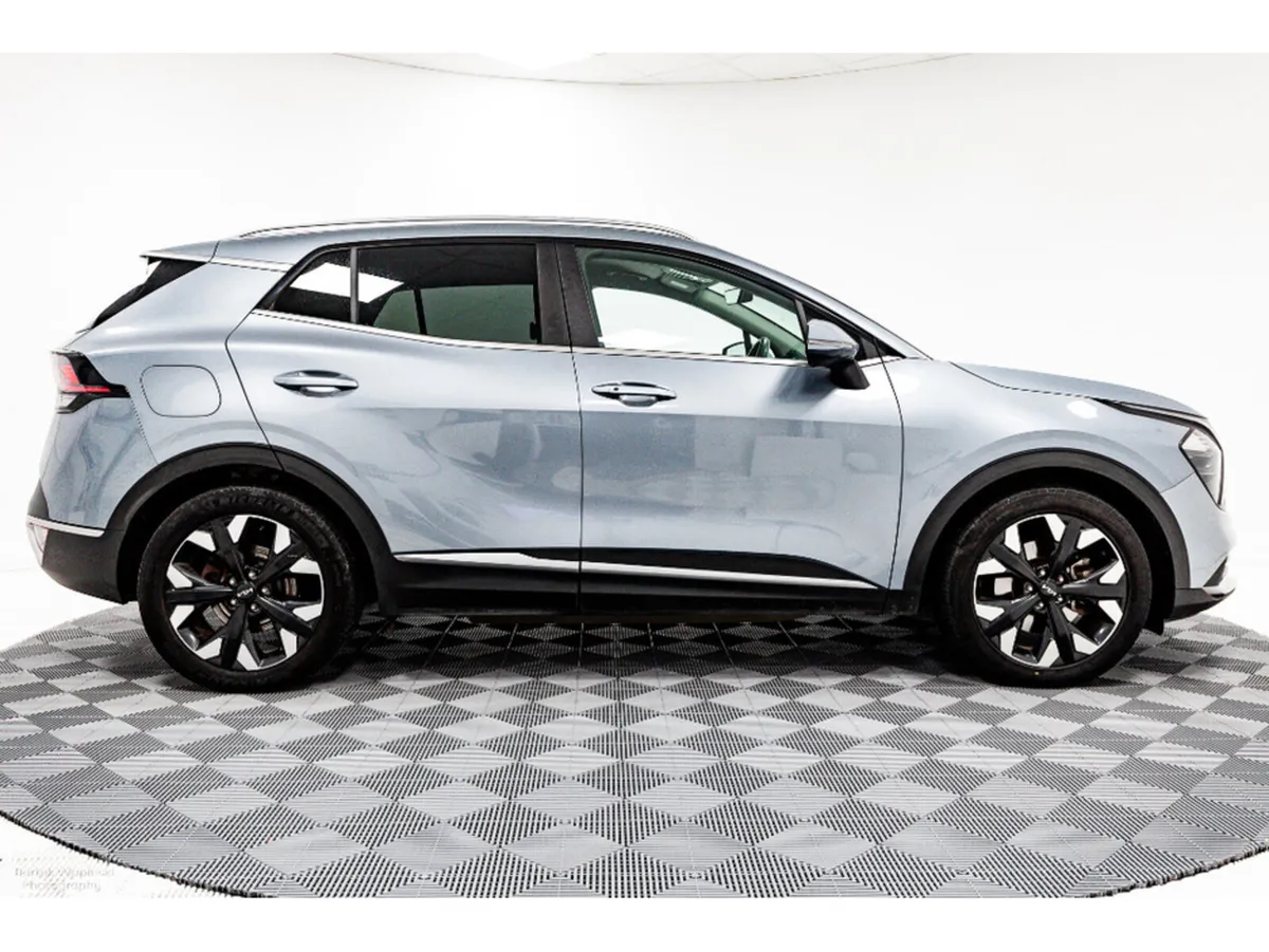 Kia Sportage K3 1.6 Petrol PHEV Auto 260HP - Image 1