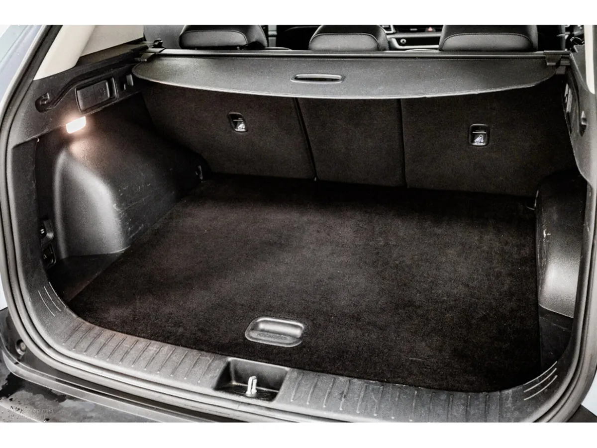Kia Sportage K3 1.6 Petrol PHEV Auto 260HP - Image 2