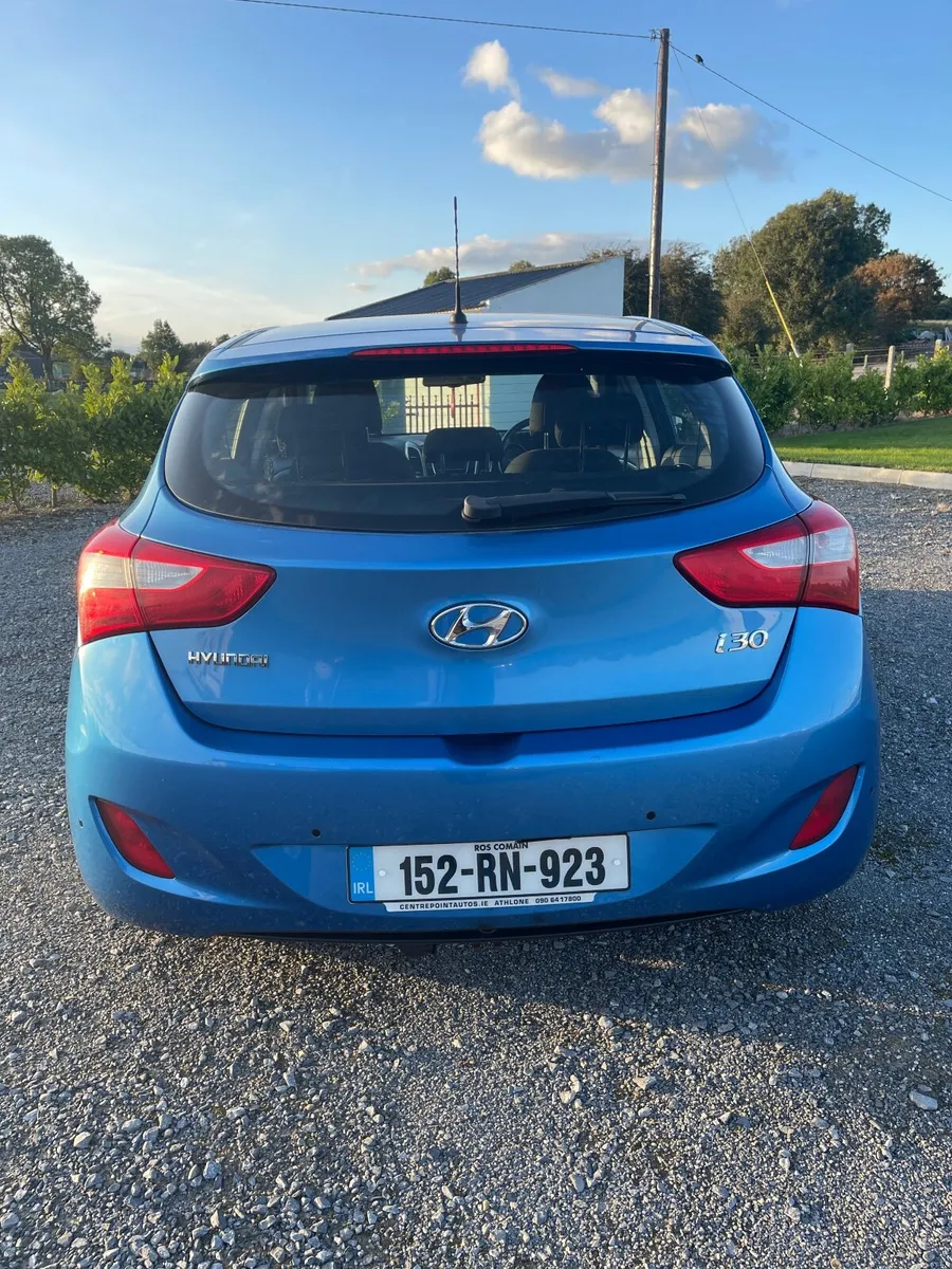 Hyundai i30 2015 - Image 2