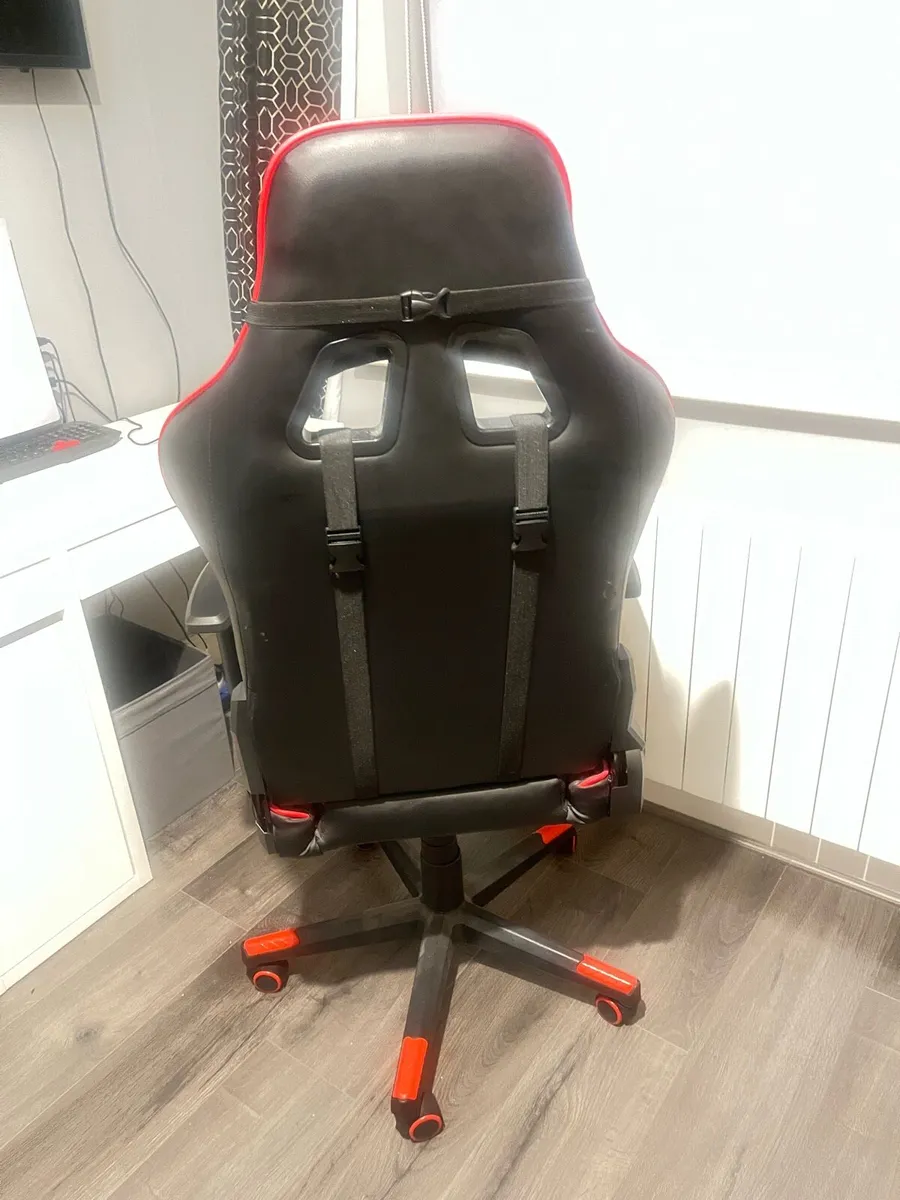 Gaming chair - Image 4