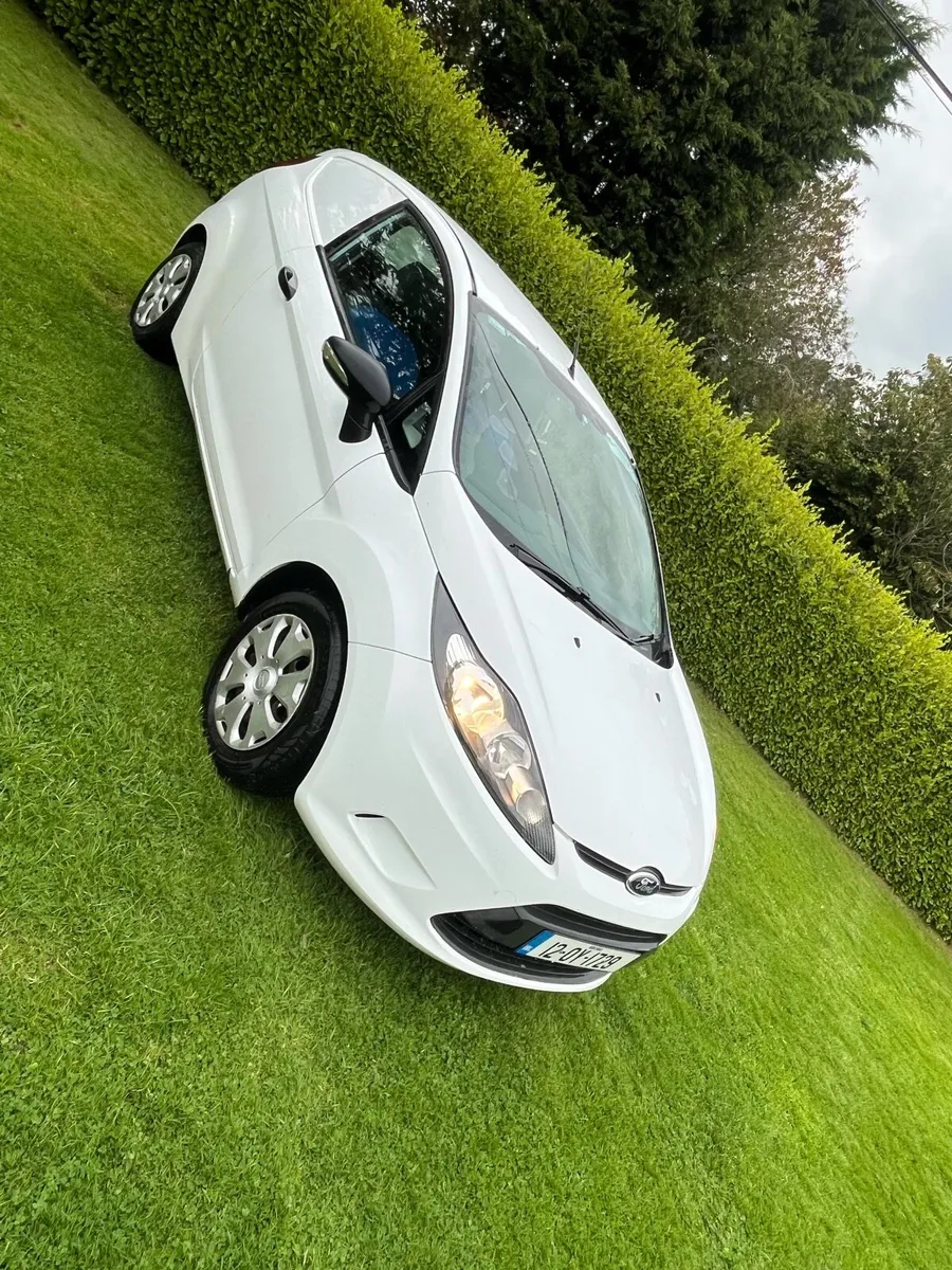 Ford fiesta 2012 - Image 1