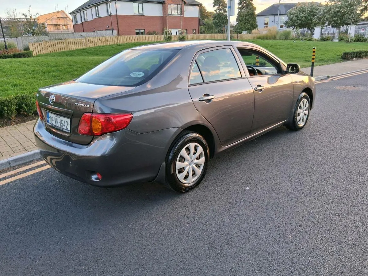 Toyota corolla - Image 3