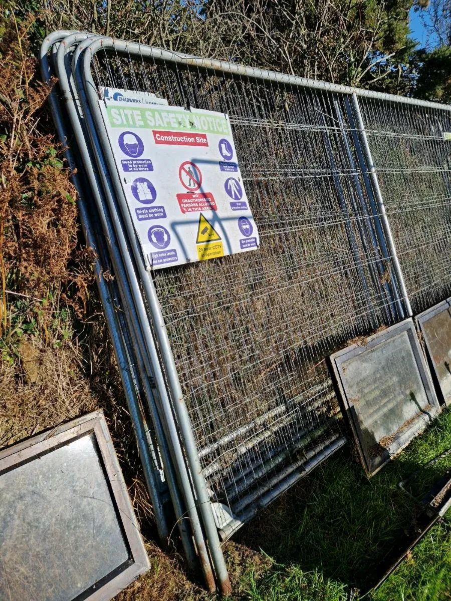 Heras/Harris site security fencing - Image 4