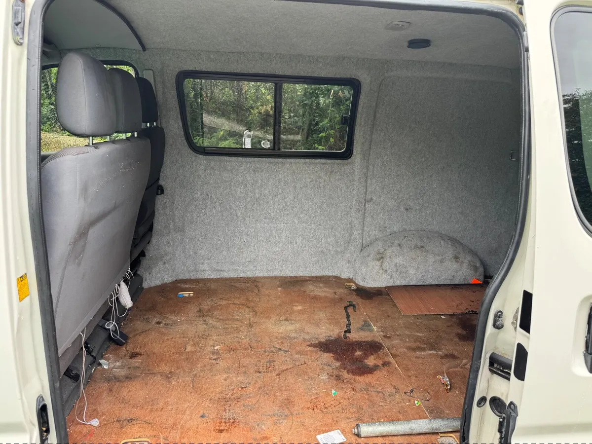 2009 TOYOTA HIACE VAN 2.5 D4D - Image 4