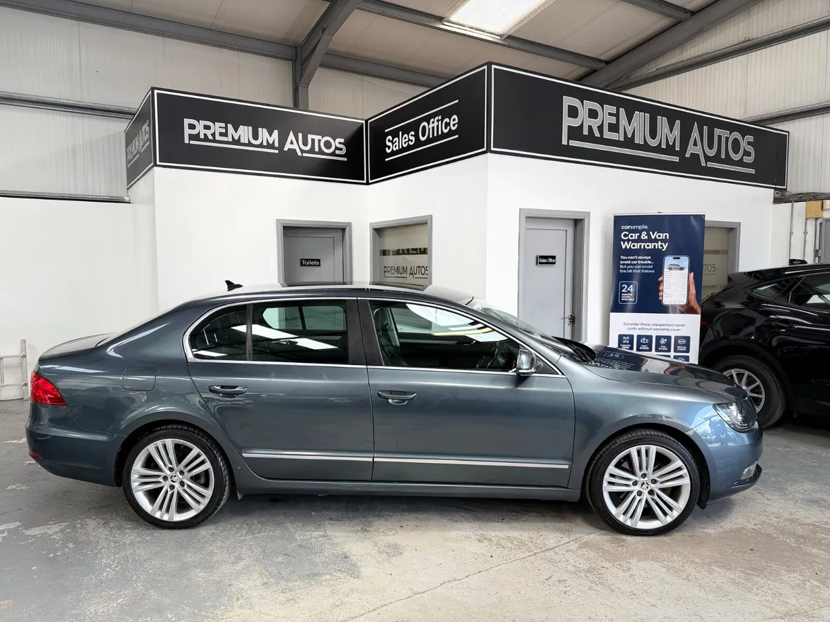 Skoda Superb 2015.  2.0TDI  ELEGANCE - Image 2