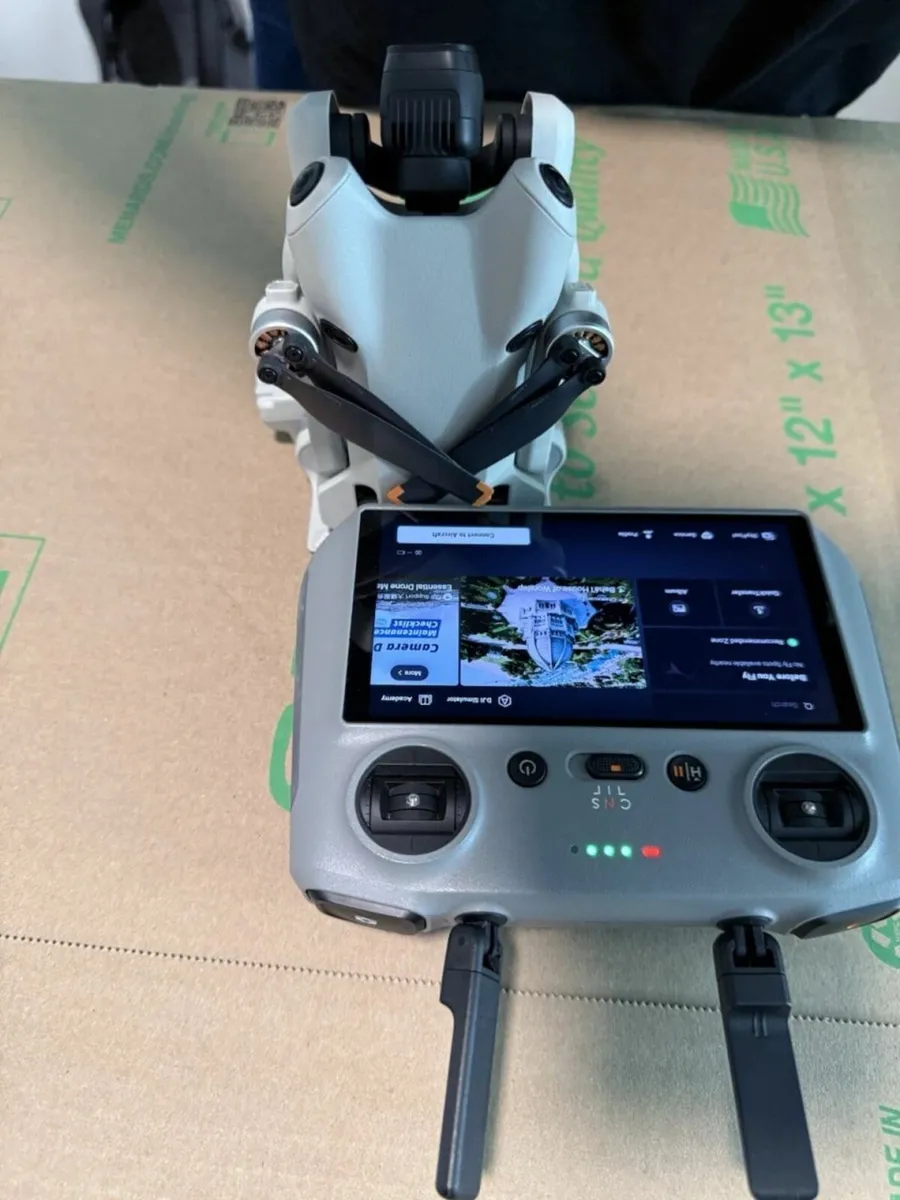 DJI Mini 4 Pro Drone - Image 2