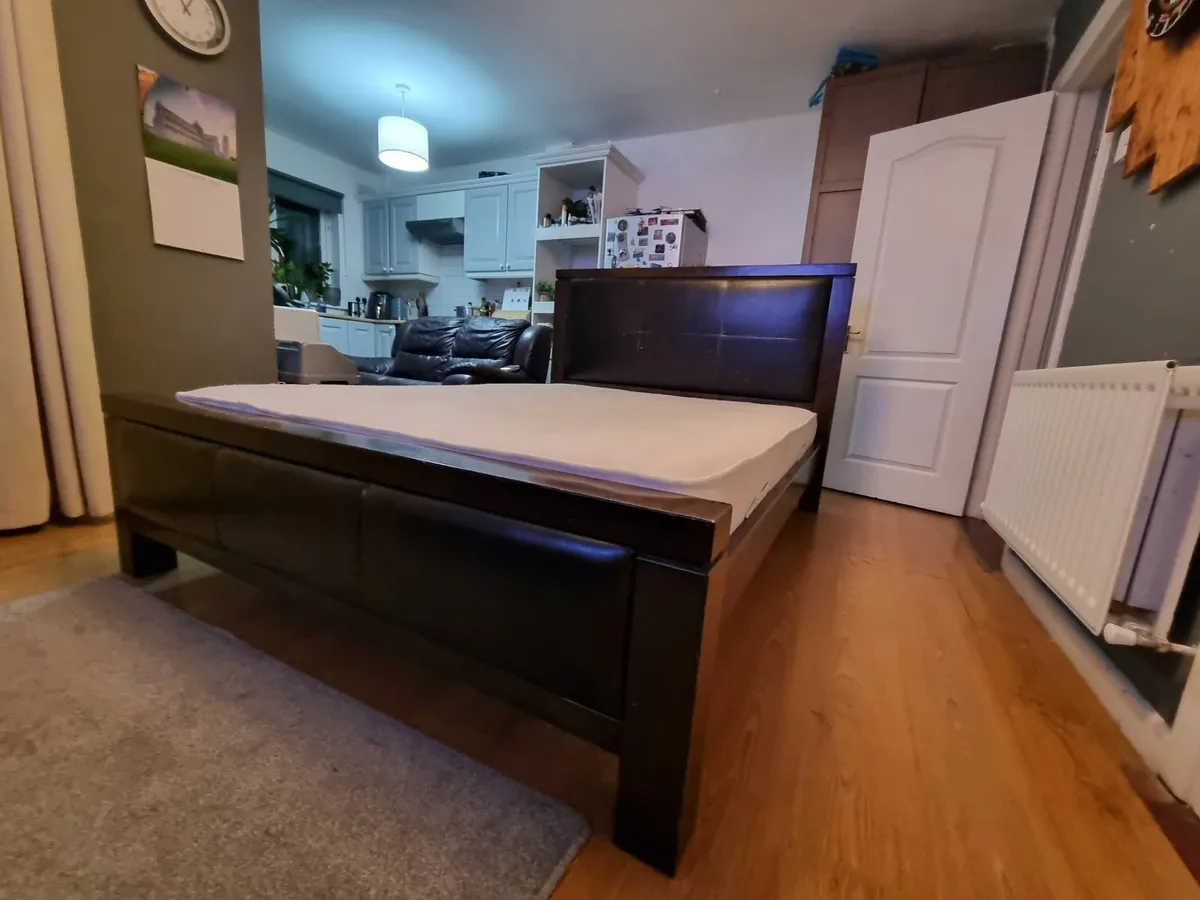 Bed - Image 2