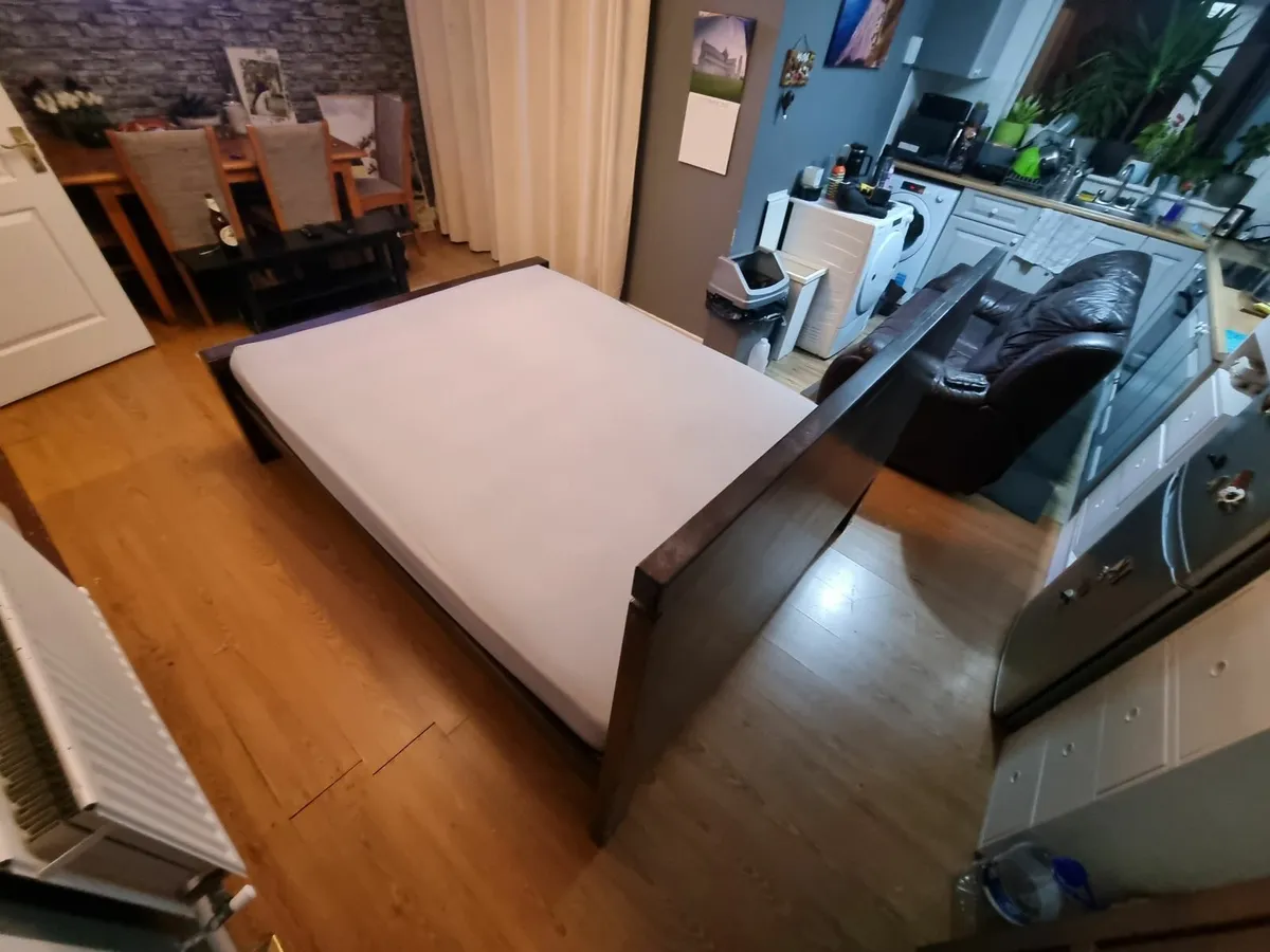 Bed - Image 4
